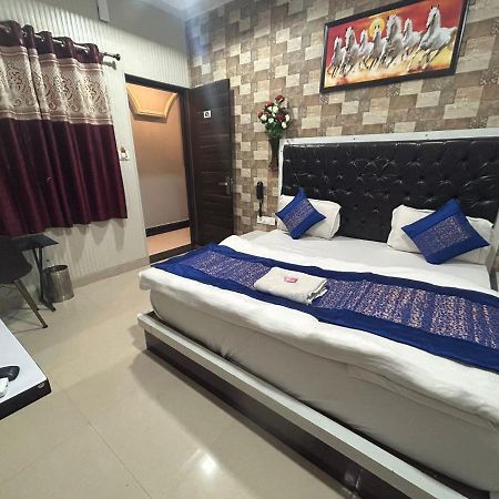 Hotel Ankit Near Assi Ghat Varanasi Exteriör bild