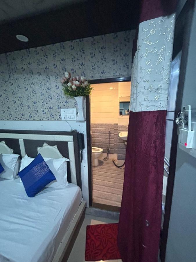 Hotel Ankit Near Assi Ghat Varanasi Exteriör bild