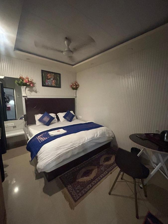 Hotel Ankit Near Assi Ghat Varanasi Exteriör bild